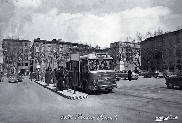 Piazza Grande nel 1956